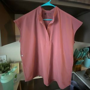 *GENTLY WORN* FIGS MAUVE SCRUB TOP